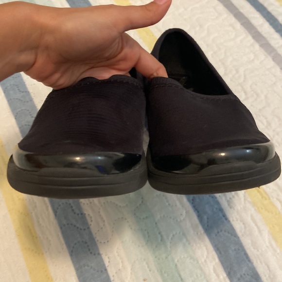 B. Zees confortable shoes size 9 - Picture 5 of 8